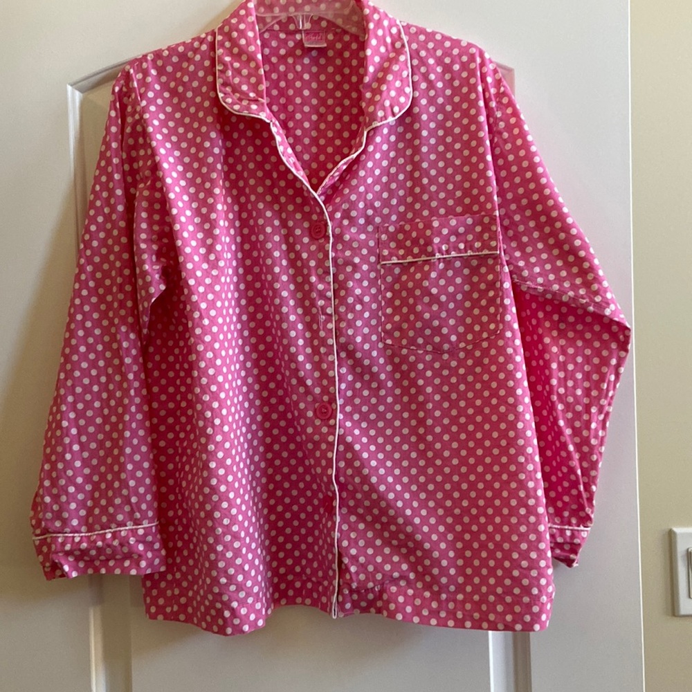 Cute Polka dot Pajama shirt in size L